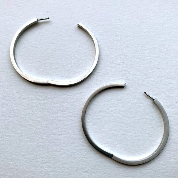 Hinged Steel 1.5" Flat Hoop Earrings – Silvertone, Modern & Sleek Minimalist Jew - Picture 6 of 7